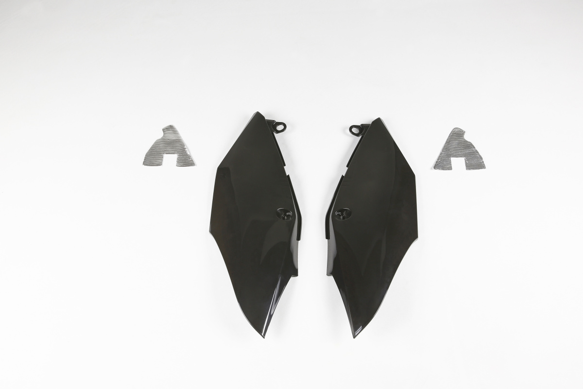 Side panels - black - Honda - REPLICA PLASTICS - HO04684-001 - UFO Plast