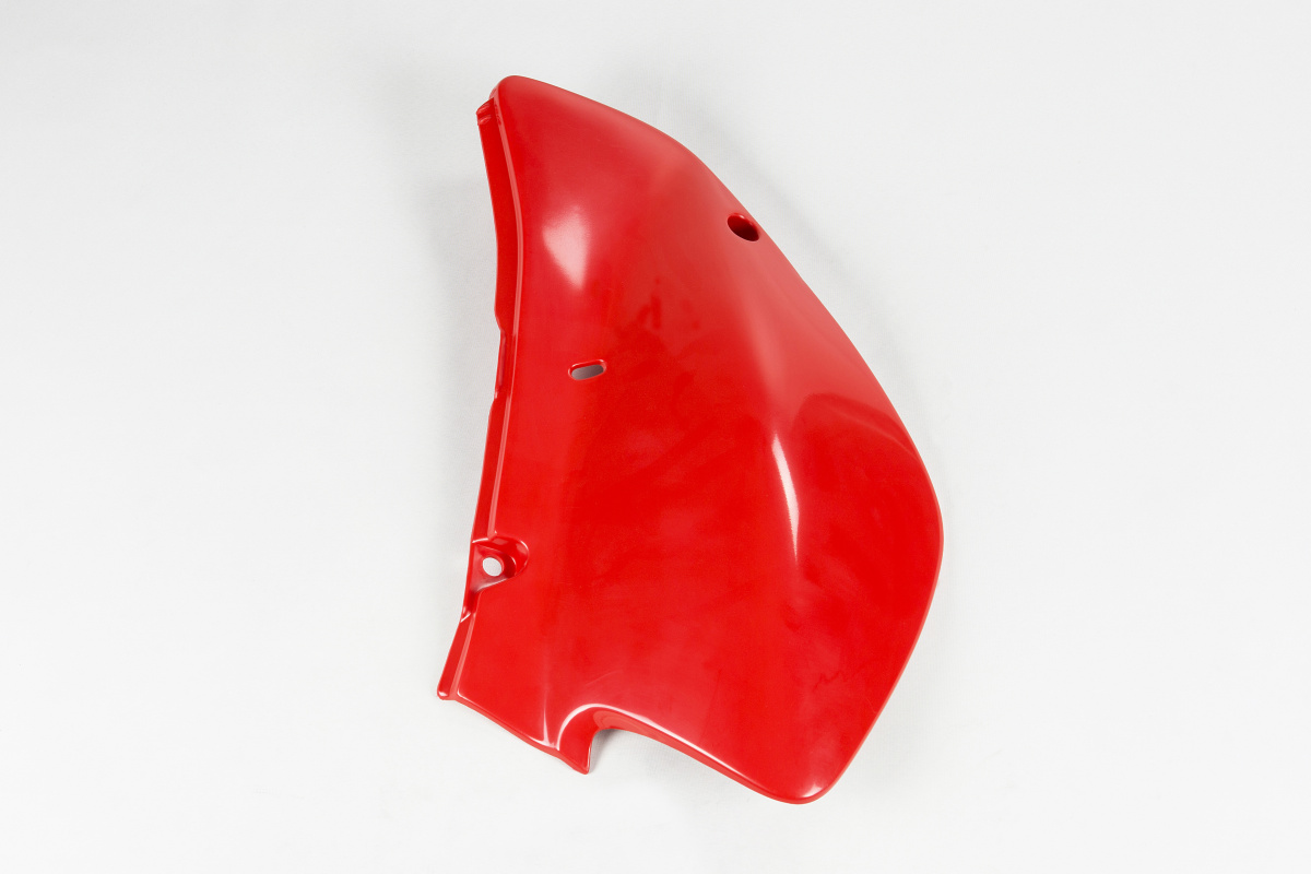 Side panels / Right side - red 069 - Honda - REPLICA PLASTICS - HO03679-069 - UFO Plast