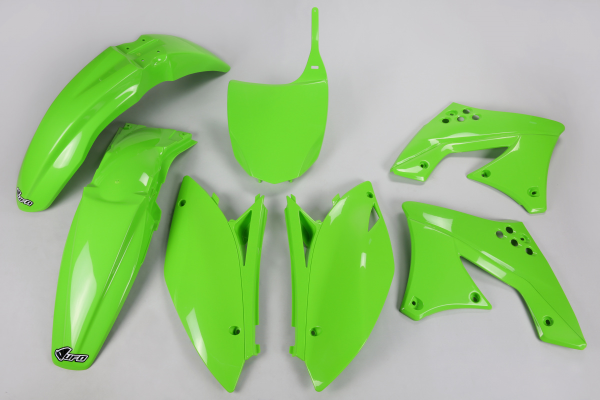 Plastic kit Kawasaki - green - REPLICA PLASTICS - KAKIT213-026 - UFO Plast