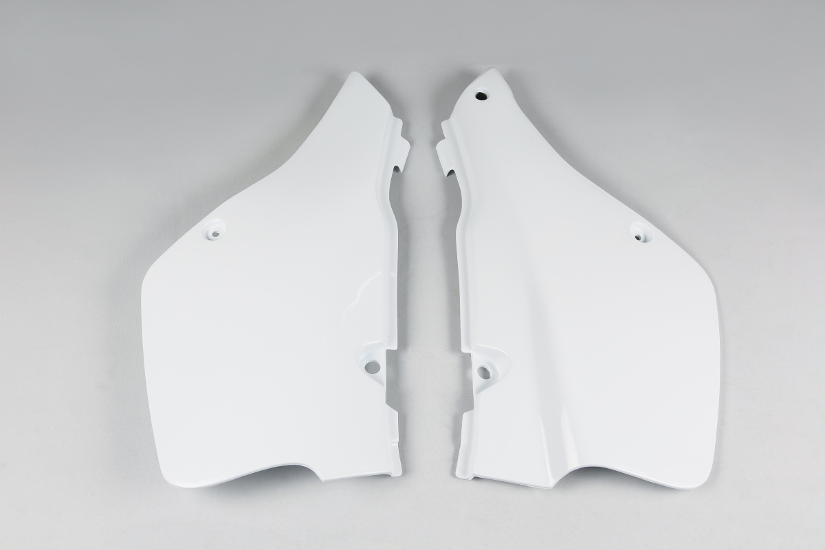 Side panels - white 041 - Suzuki - REPLICA PLASTICS - SU02907-041 - UFO Plast