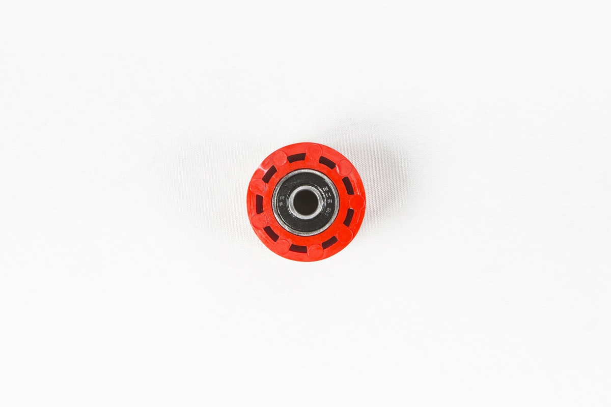 Mixed spare parts / Chain roller - red 070 - Honda - REPLICA PLASTICS - HO04646-070 - UFO Plast