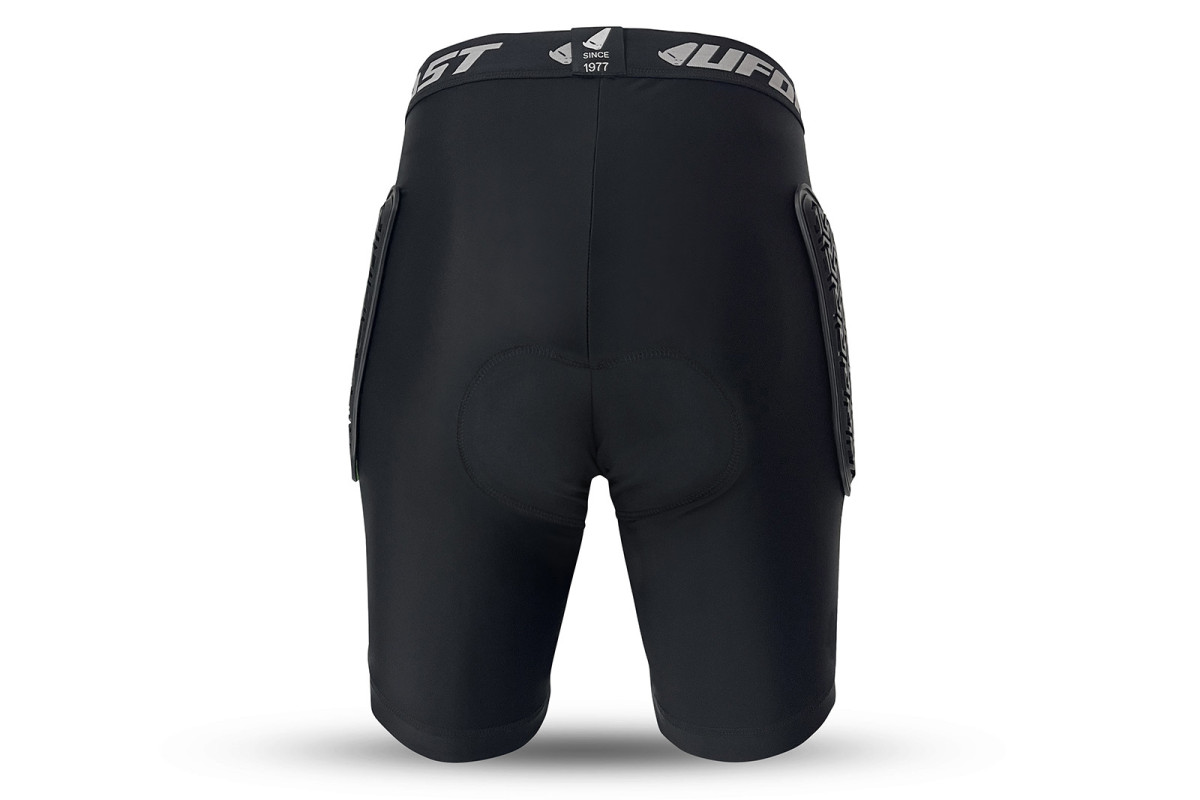 Centurion BV6 shorts with hip protection and internal cycling pad - Padded shorts - SS15001-K - Ufo Plast