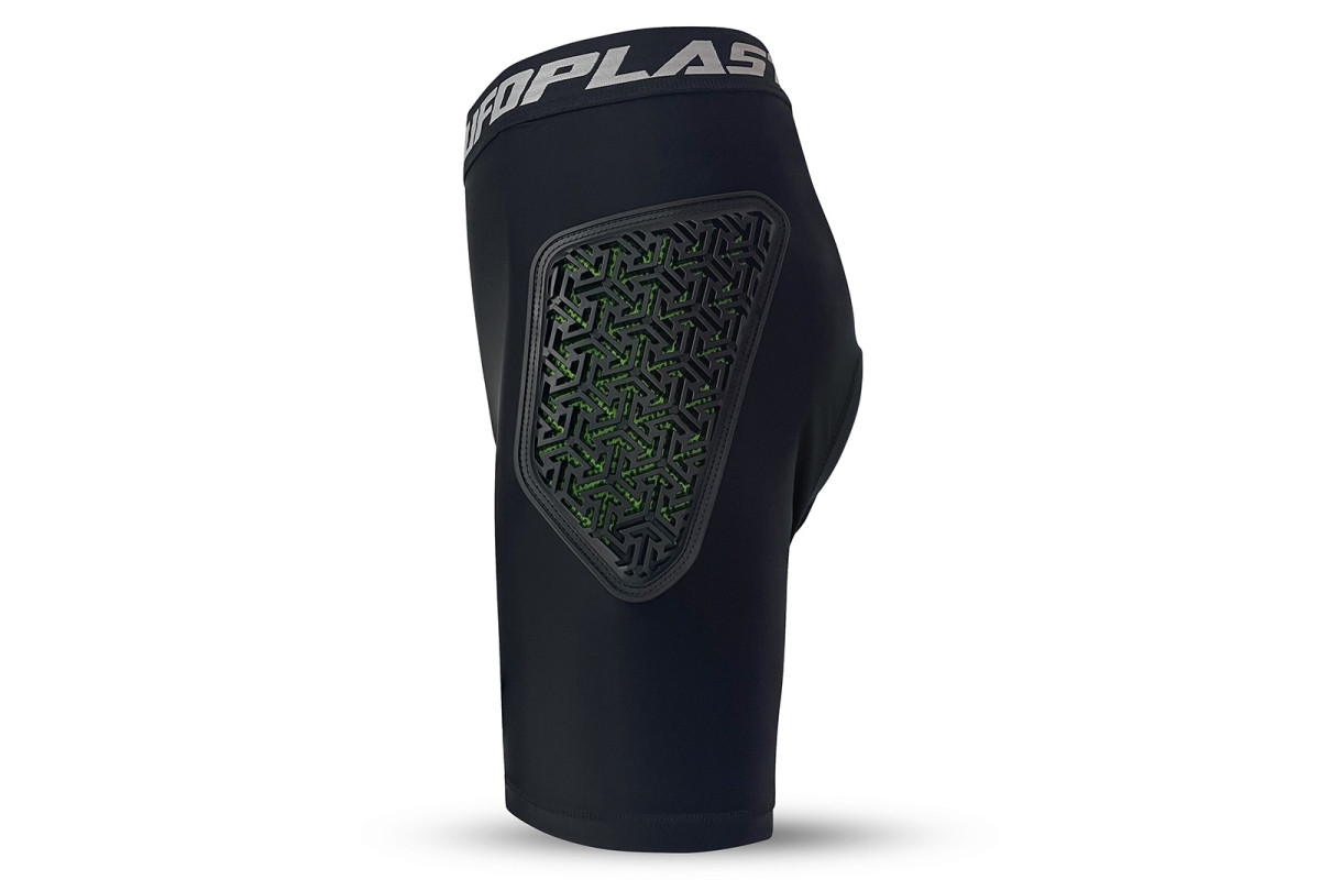 Centurion BV6 shorts with hip protection and internal cycling pad - Padded shorts - SS15001-K - Ufo Plast